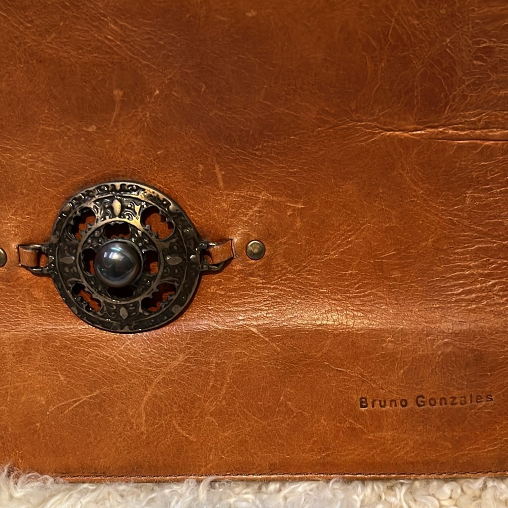 Bruno Gonzales small leather handbag - Picture 2 of 11